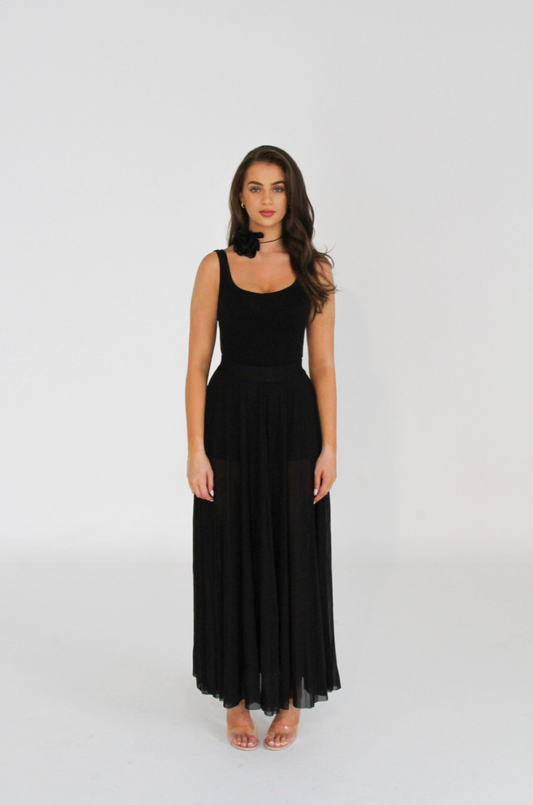 ËK BLACK MESH SKIRT